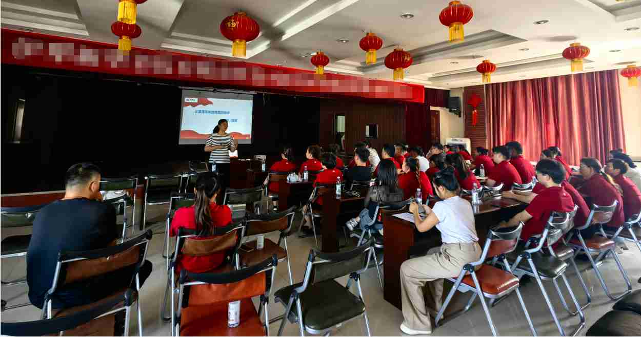 生鮮王牌實(shí)戰(zhàn)練兵記：家鄉(xiāng)好超市上演“理論+實(shí)操”超強(qiáng)培訓(xùn)！